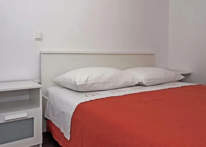 Apartments Mare